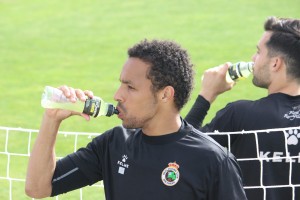 Valdo, entrenando con el Racing de Santander. Foto: Arturo Herrera.