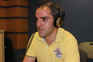 David Miguélez estuvo en Europea Radio comentando el partido del Real Racing Club ante el Llagostera. Foto: Arturo Herrera Díez.