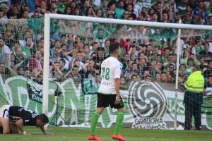 Caye Quintana se lamenta tras fallar una ocasión de gol en El Sardinero. Foto: Arturo Herrera.