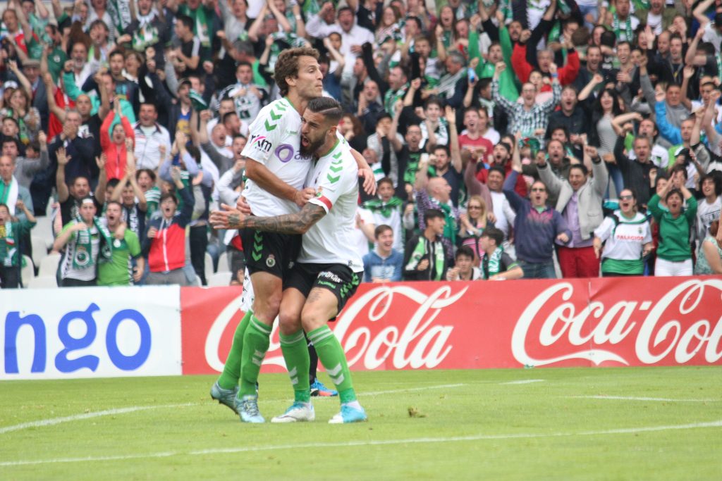 Granero y Beobide celebran el primer gol. Foto: Arturo Herrera.