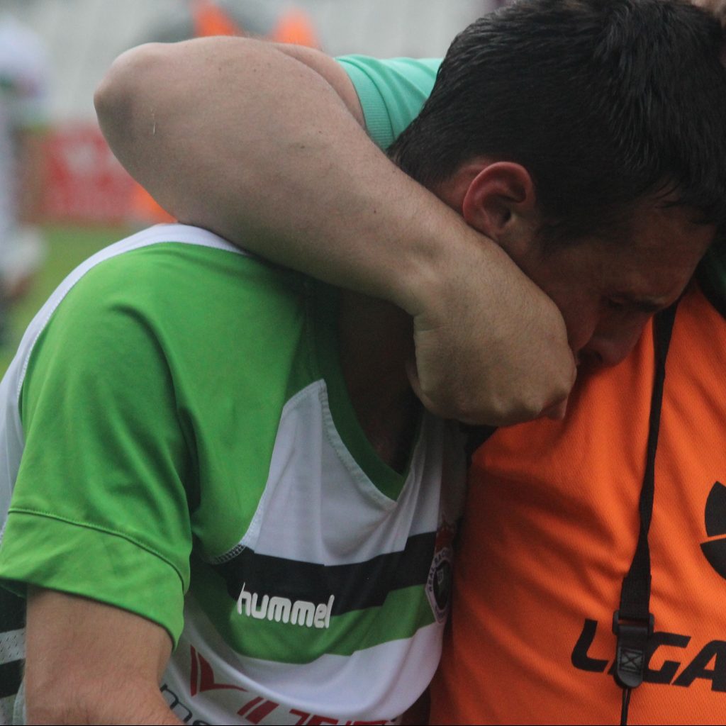 Fede San Emeterio, destrozado al finalizar el encuentro. Foto: Arturo Herrera Díez.